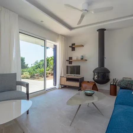 L-3 5/ 6 Pax Holiday home